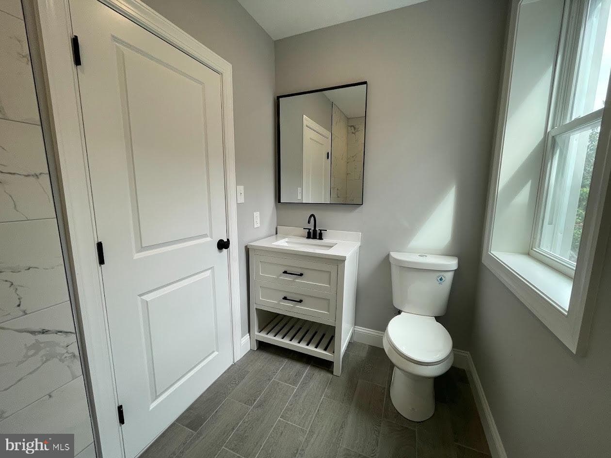 3580 Richmond Street photo 34