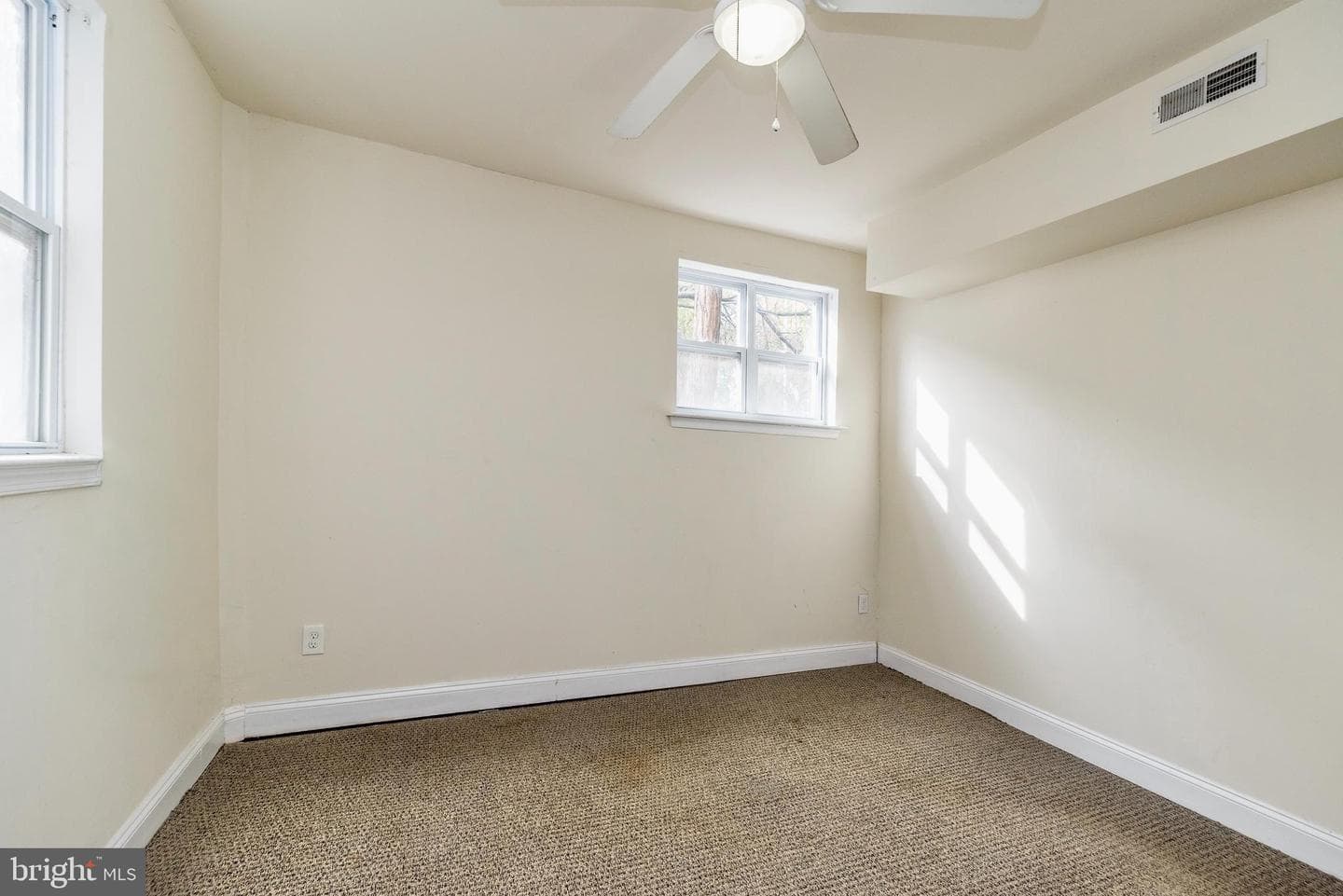 5636 N Uber Street photo 18