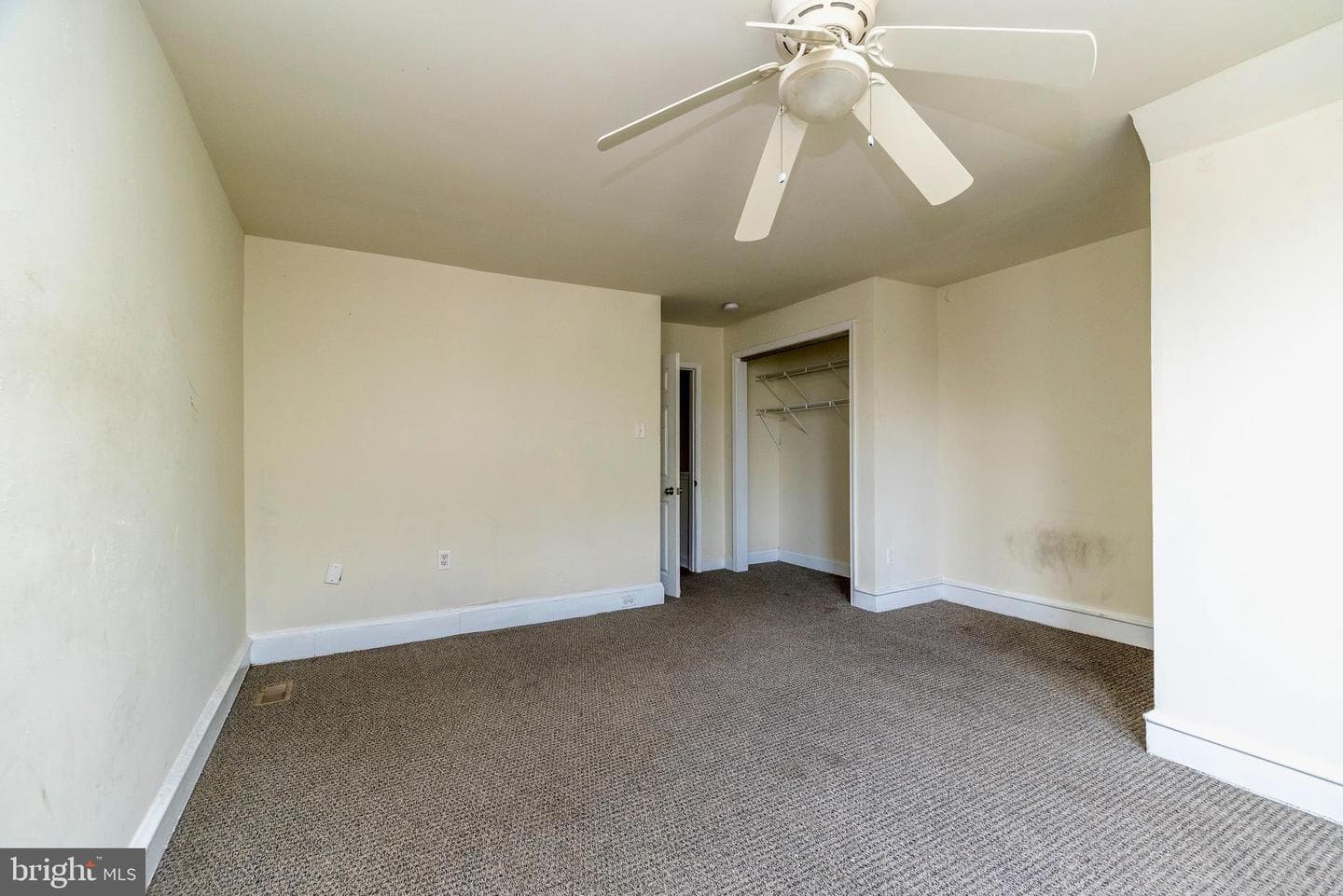 5636 N Uber Street photo 23