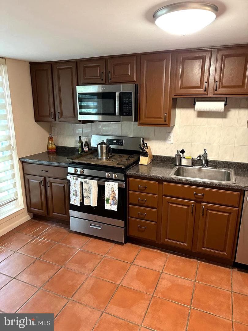 315 Shawmont Avenue #E photo 3