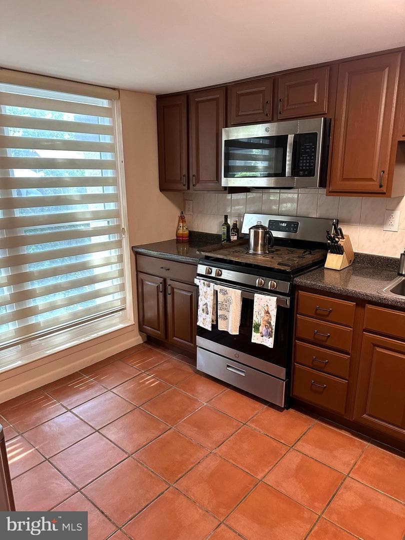 315 Shawmont Avenue #E photo 5