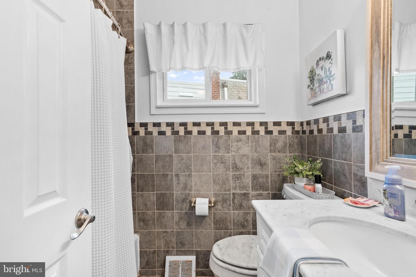 2679 Winchester Avenue photo 22