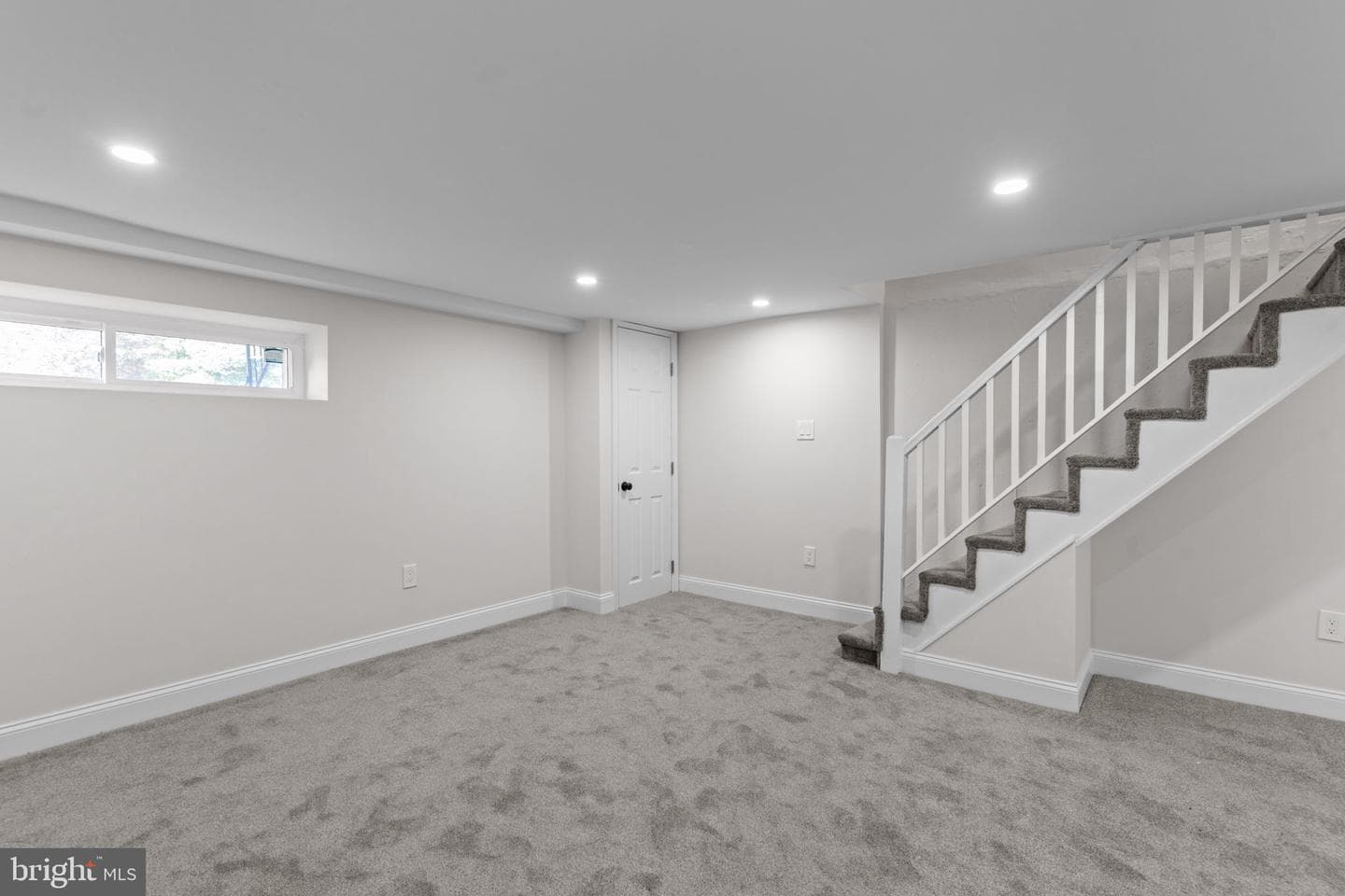 2923 Fanshawe Street photo 21