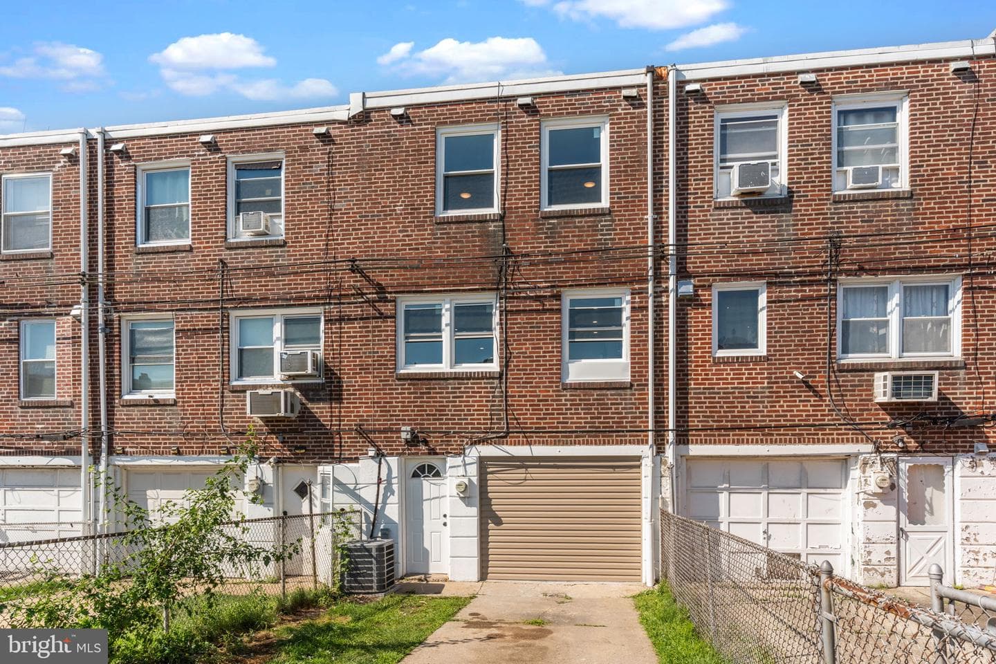 2923 Fanshawe Street photo 25