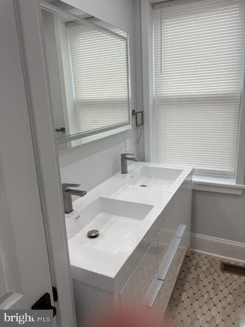 2061 Tasker Street photo 15