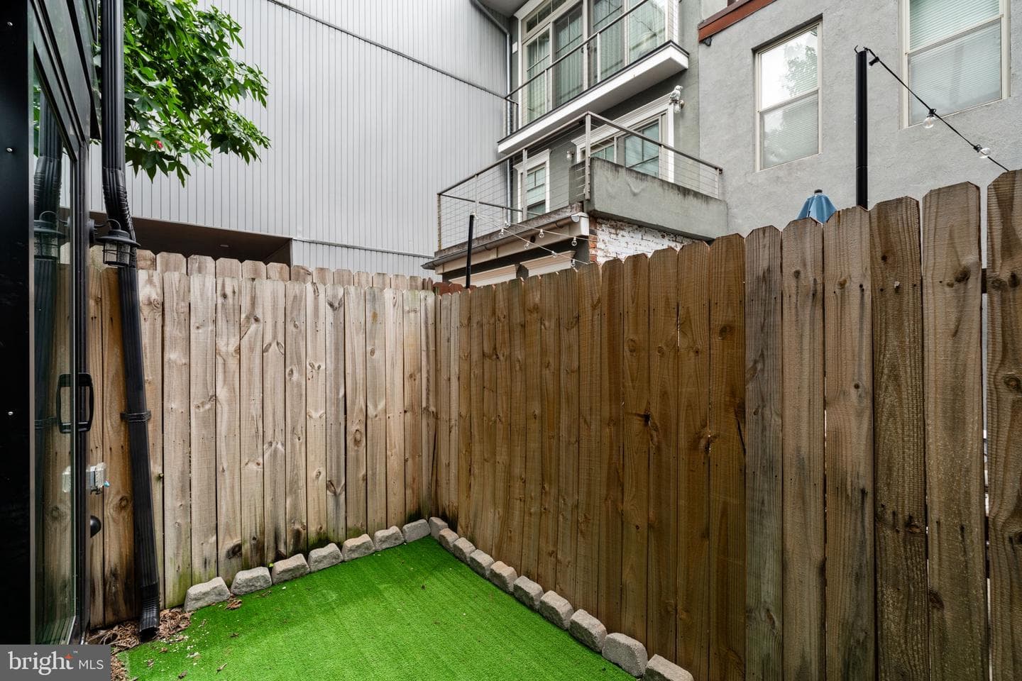 848 N Leithgow Street photo 7