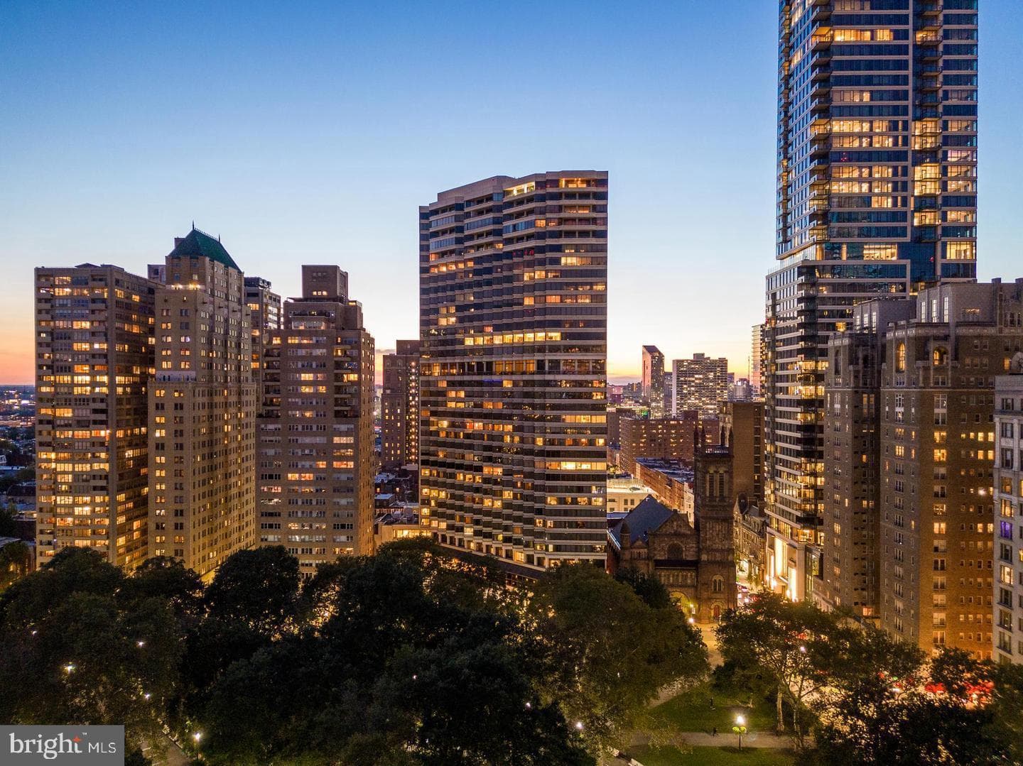 202 W Rittenhouse Square #1108 photo 3