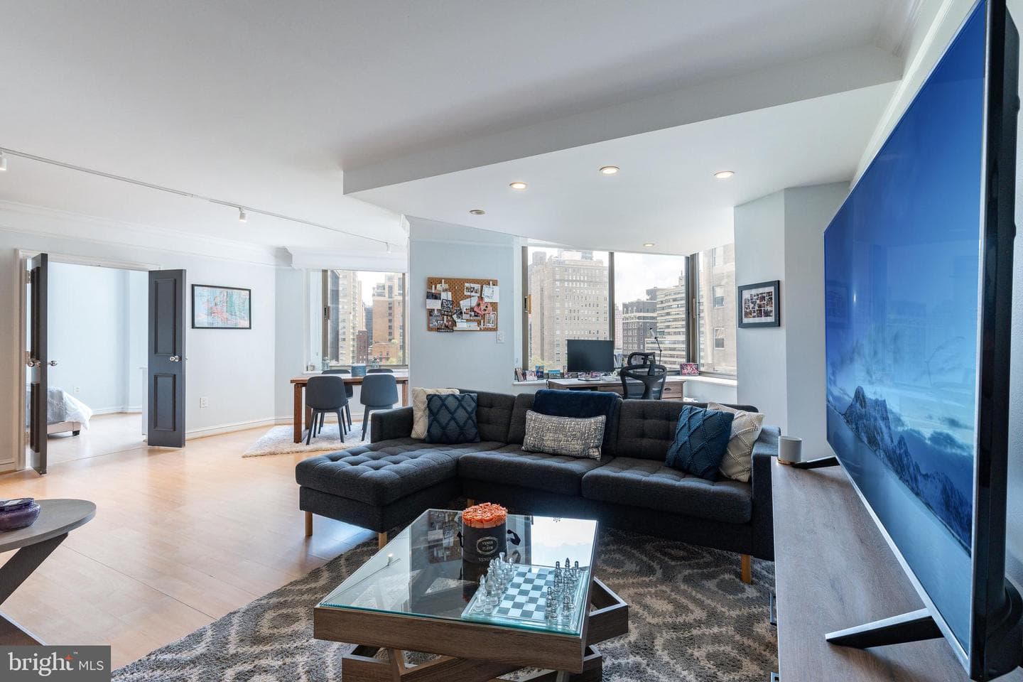 202 W Rittenhouse Square #1108 photo 8