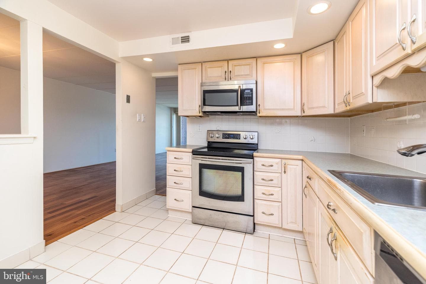 2131 Welsh Road #315 photo 11