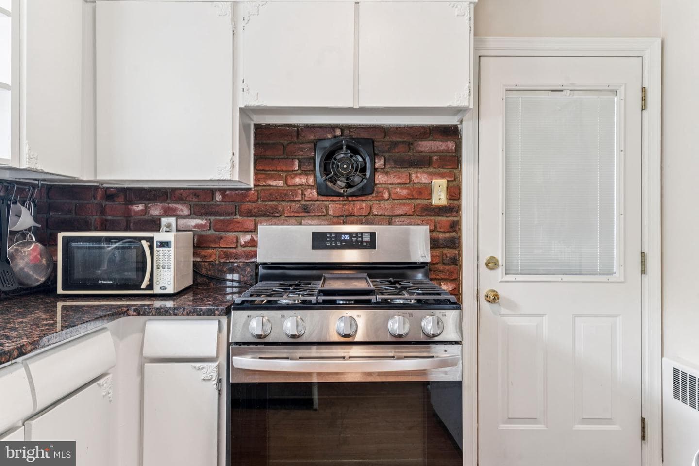 6768 Stenton Avenue photo 31