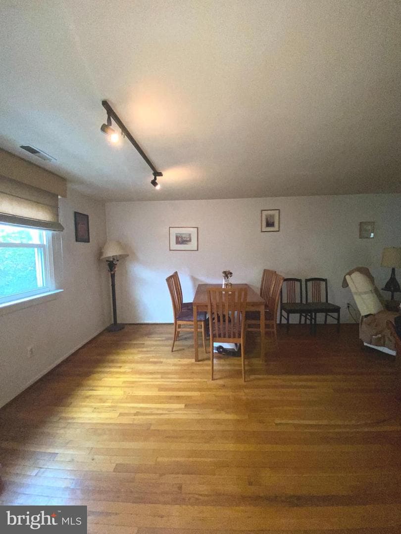 2045 North Street photo 5