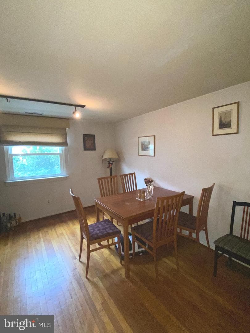 2045 North Street photo 6