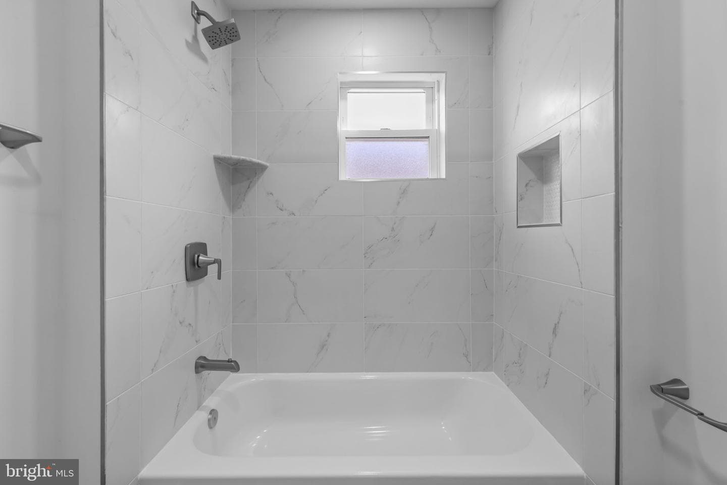 5719 W Jefferson Street photo 13