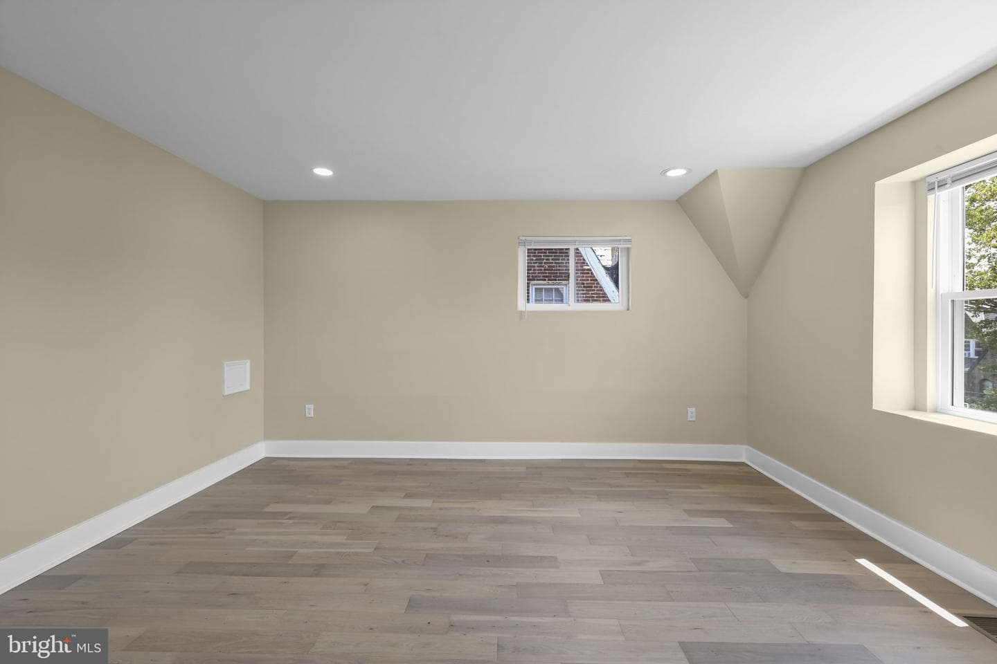 5719 W Jefferson Street photo 21