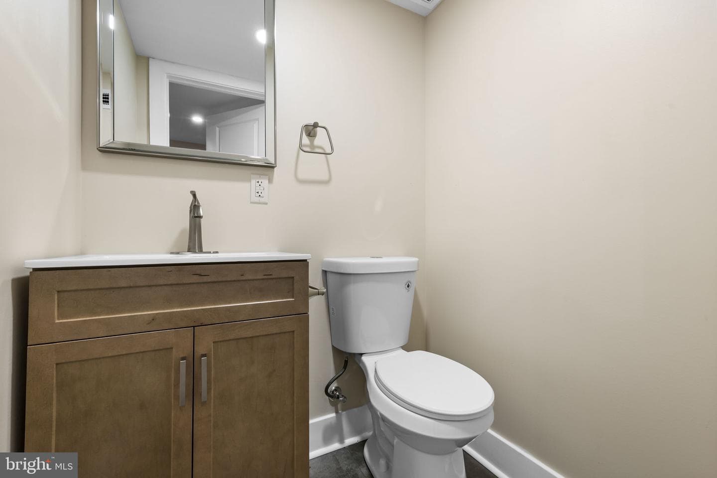 5719 W Jefferson Street photo 22