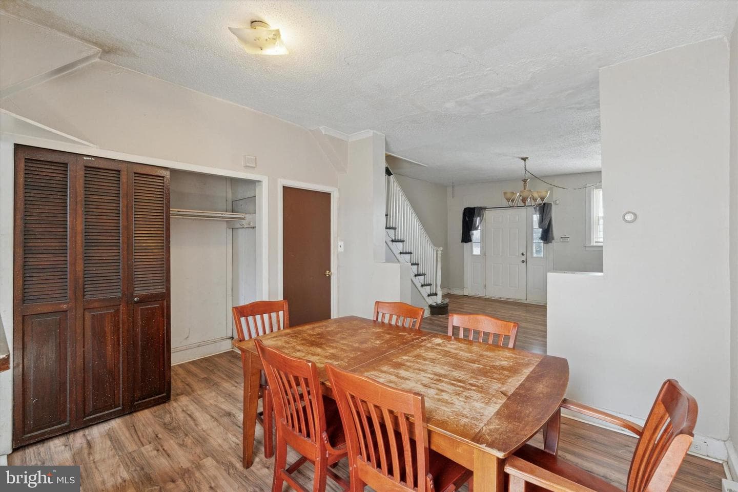 894 Granite Street photo 5