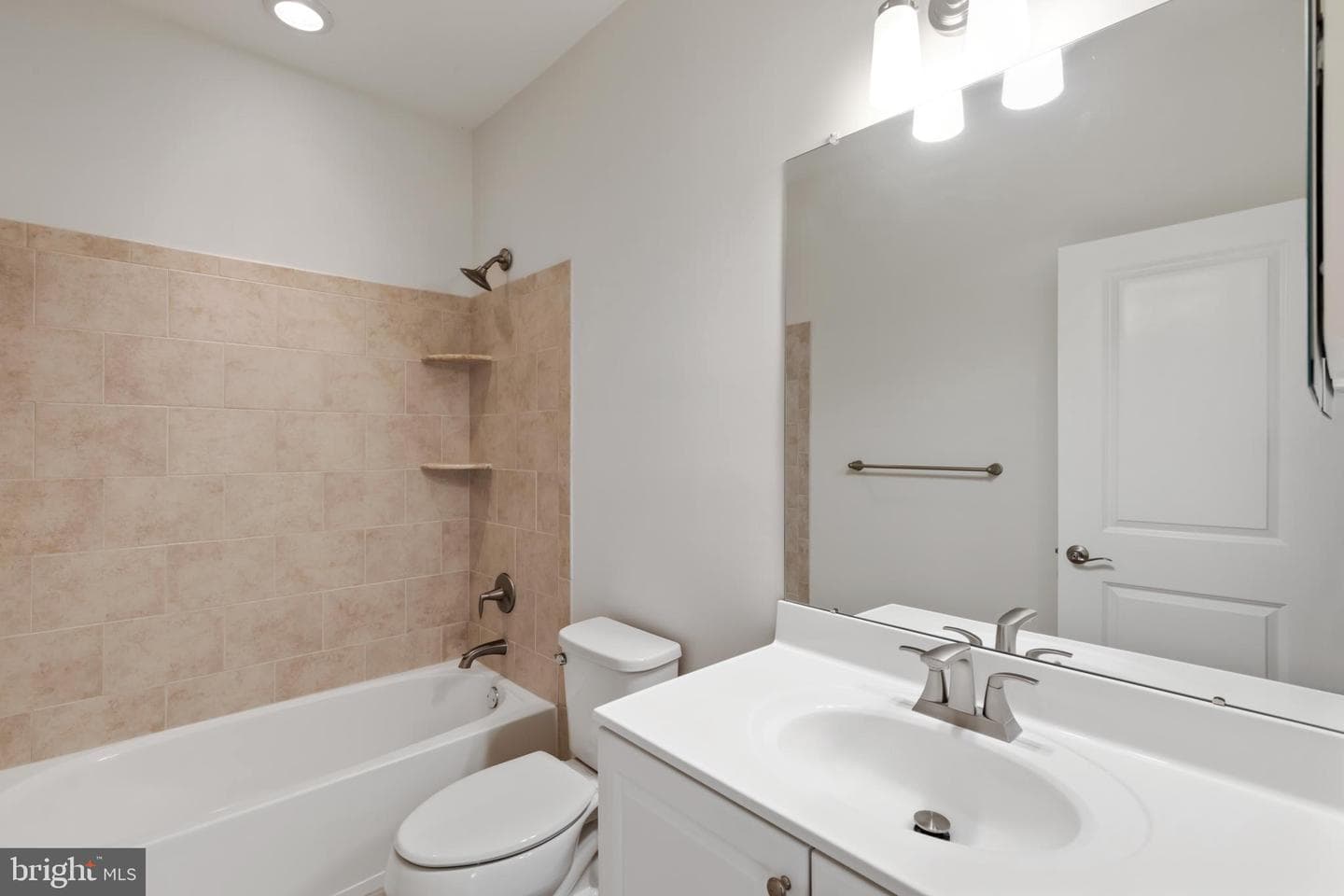 2443 Bainbridge Street photo 22