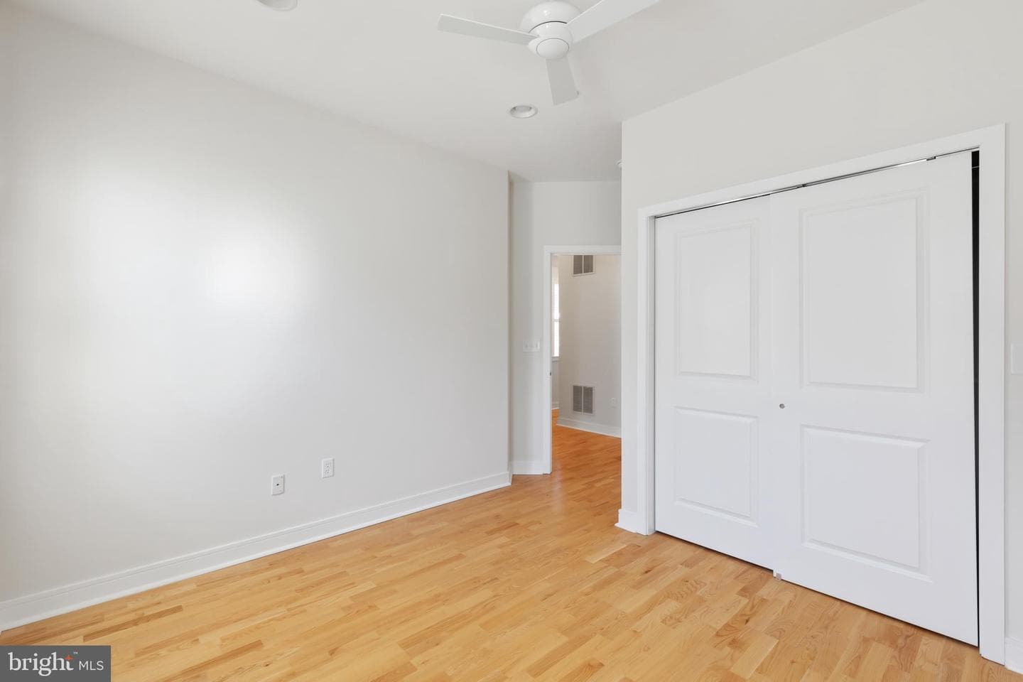 2443 Bainbridge Street photo 25
