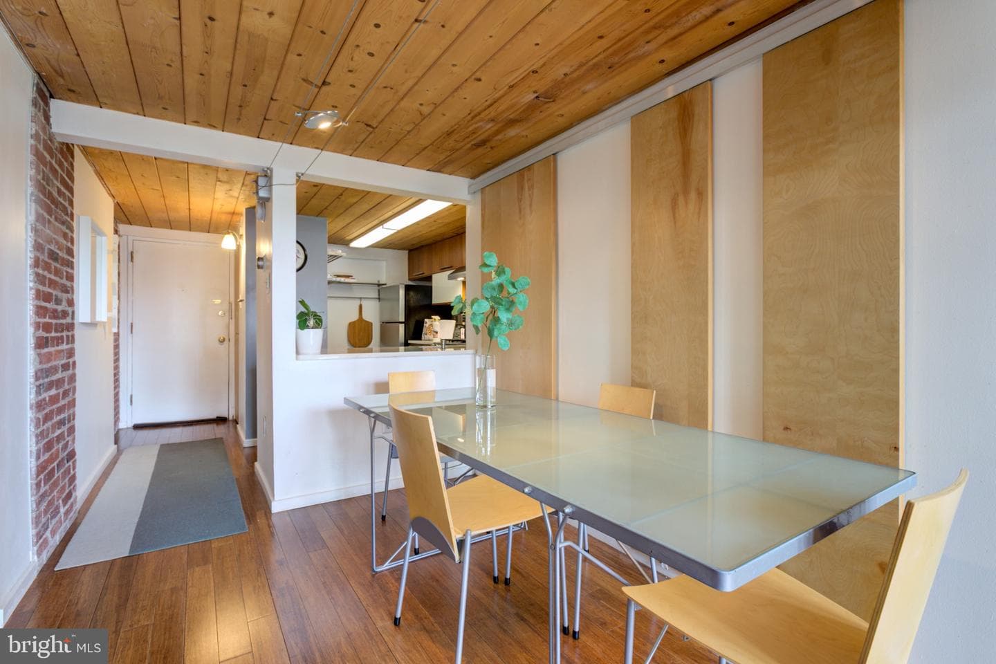 870 N 28th Street #201 photo 12