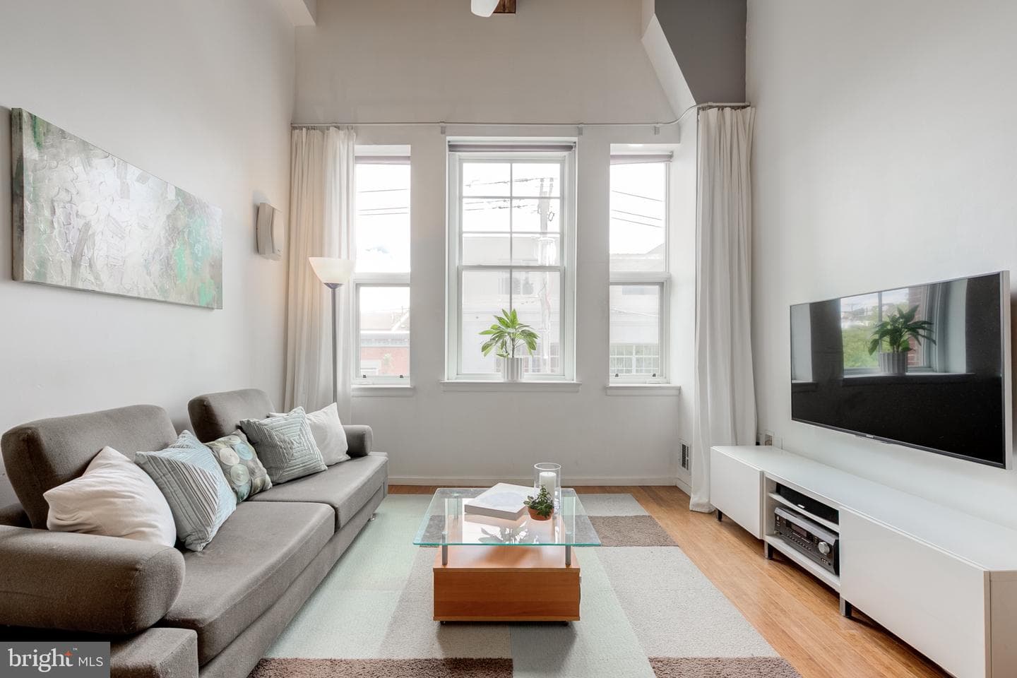 870 N 28th Street #201 photo 16