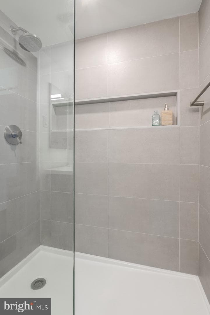 870 N 28th Street #201 photo 29