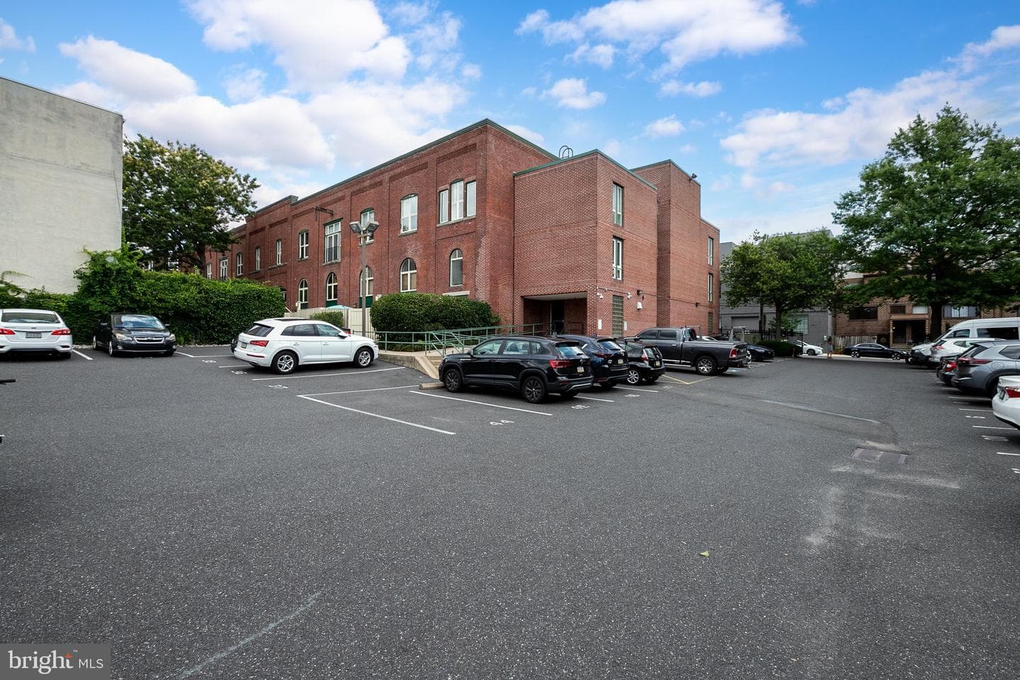 870 N 28th Street #201 photo 42