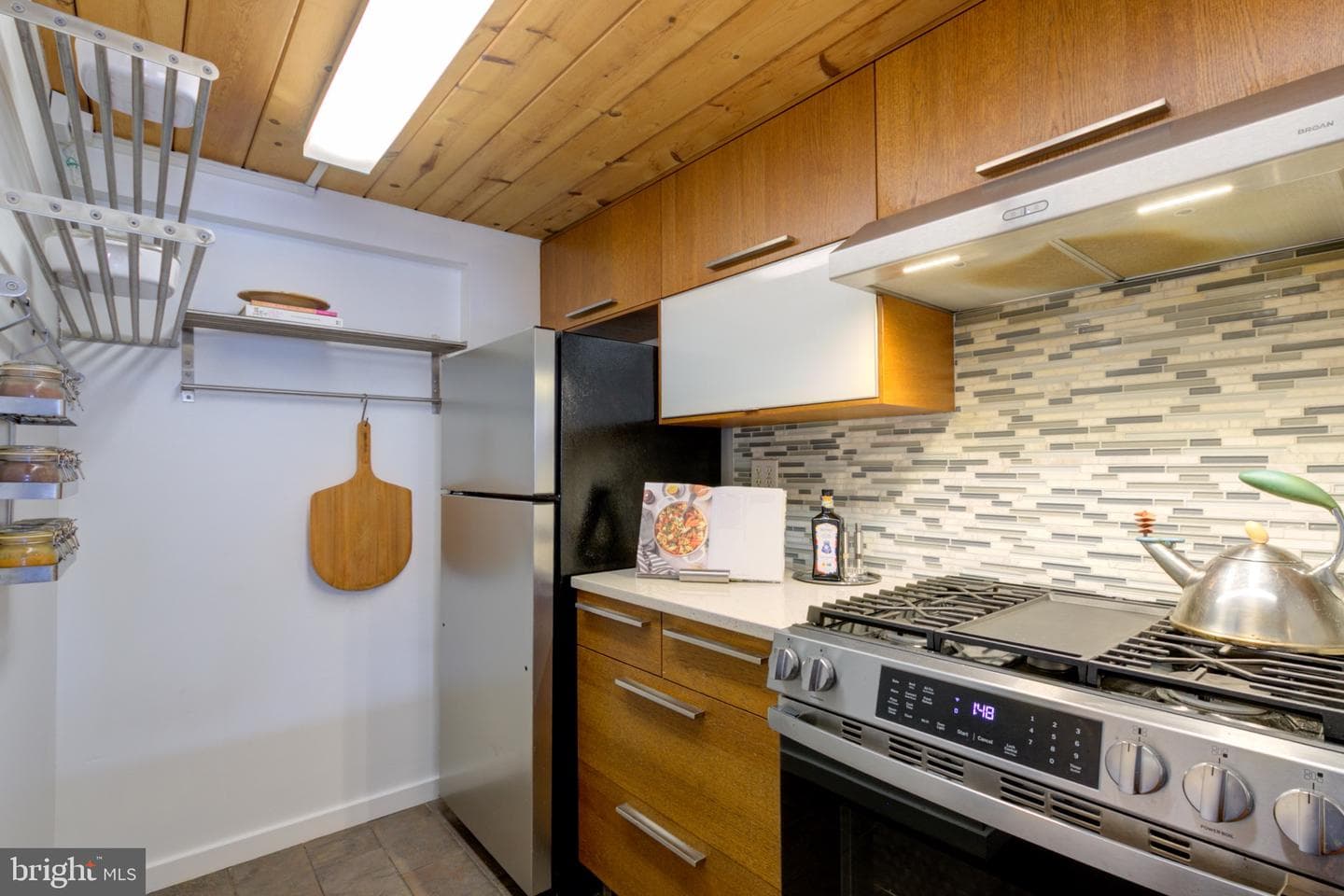 870 N 28th Street #201 photo 9