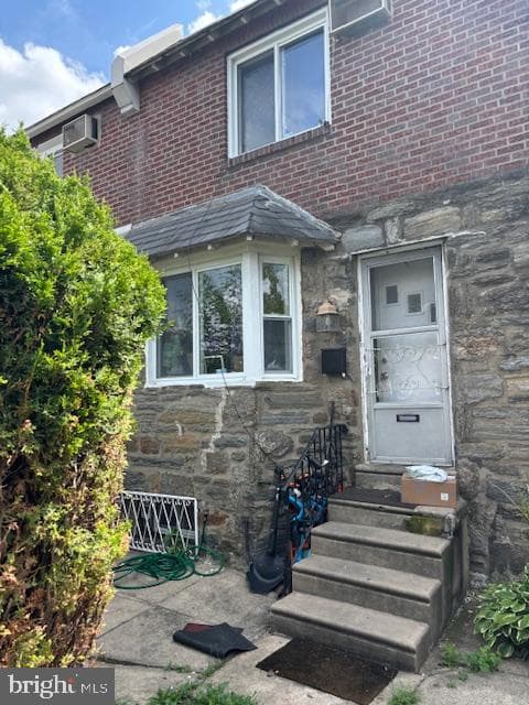 642 Van Kirk Street photo 2