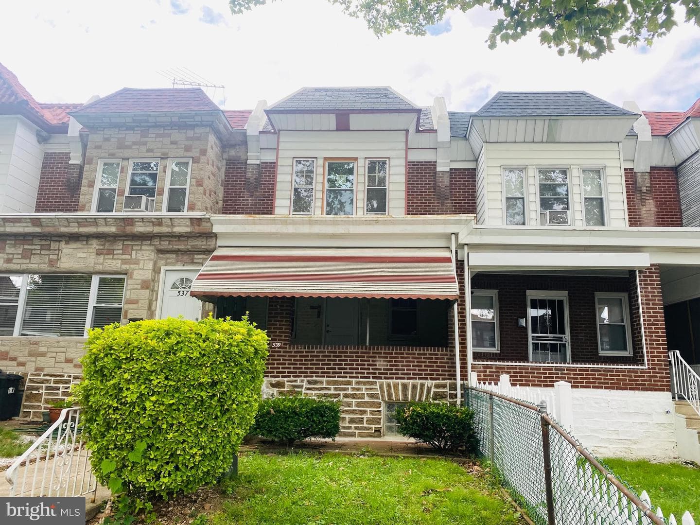539 E Godfrey Avenue photo 1