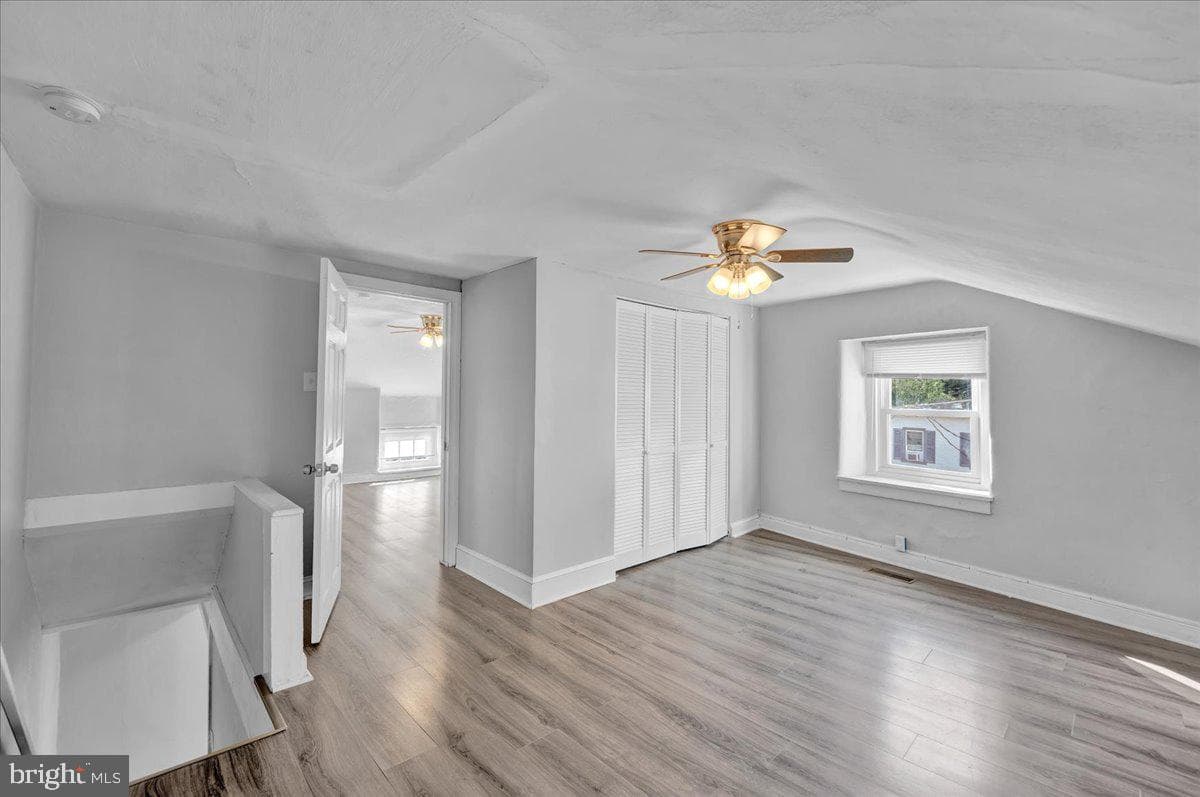 4531 Mitchell Street photo 16