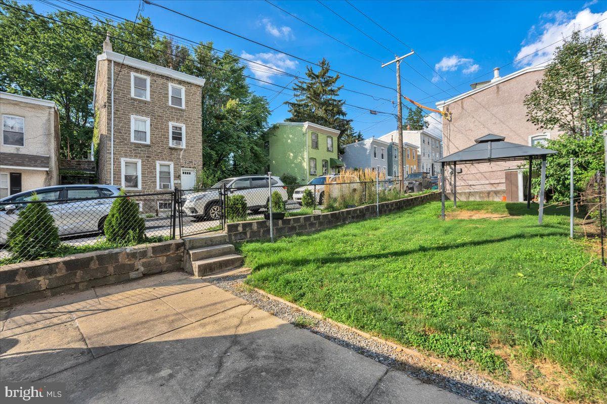 4531 Mitchell Street photo 3