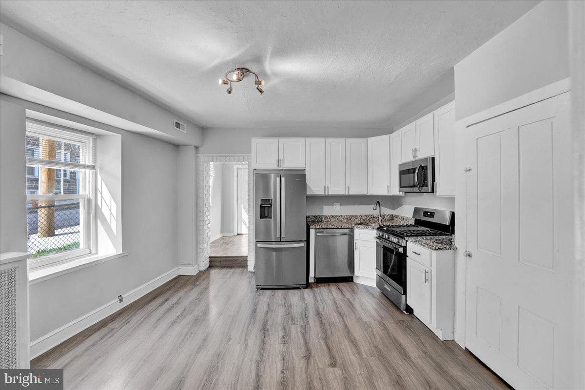 4531 Mitchell Street photo 4