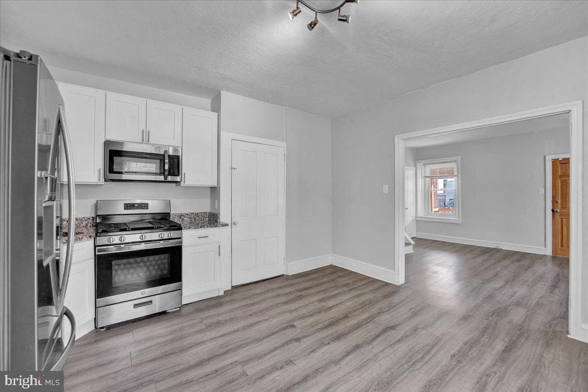 4531 Mitchell Street photo 5