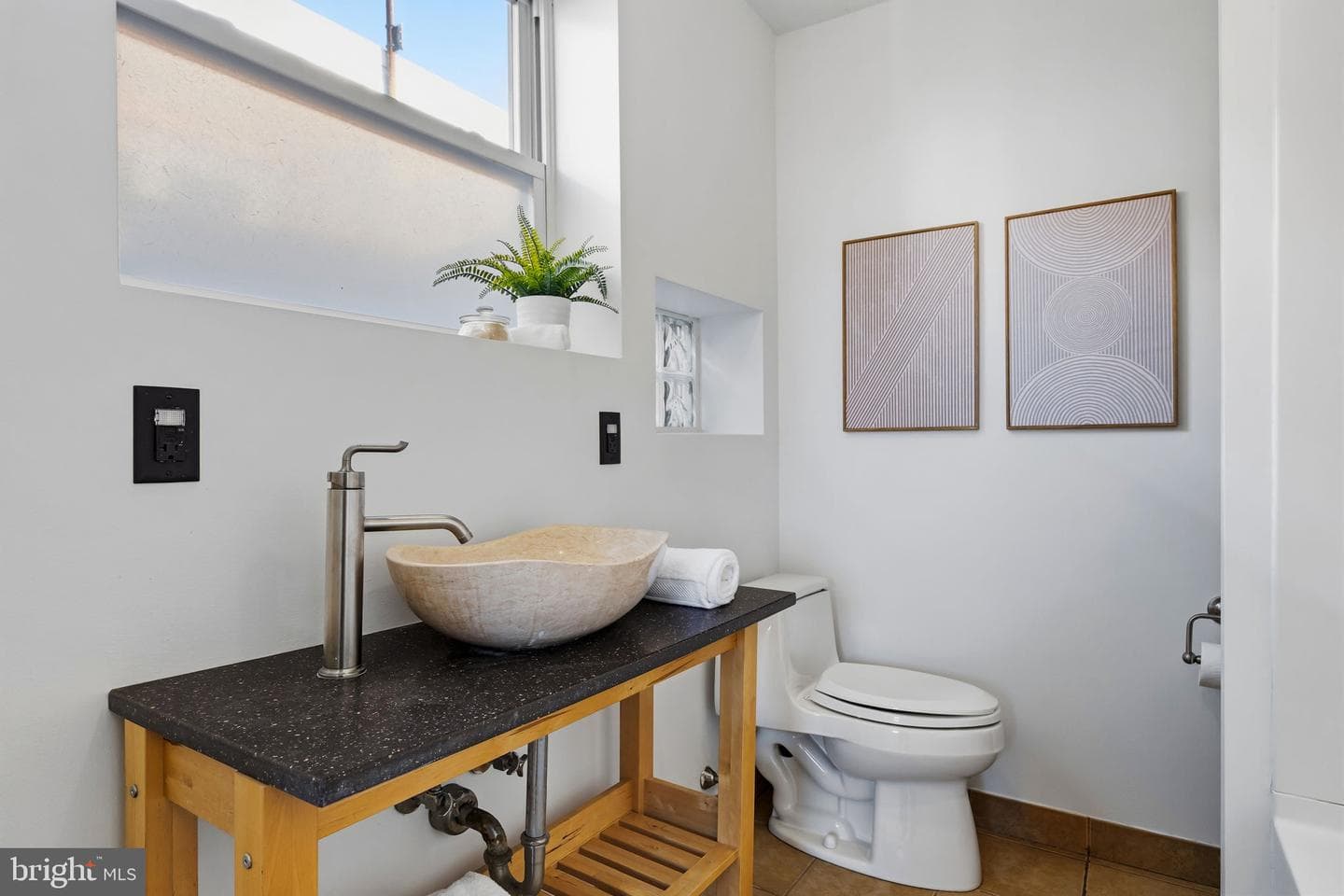 2428 S 16th Street photo 25
