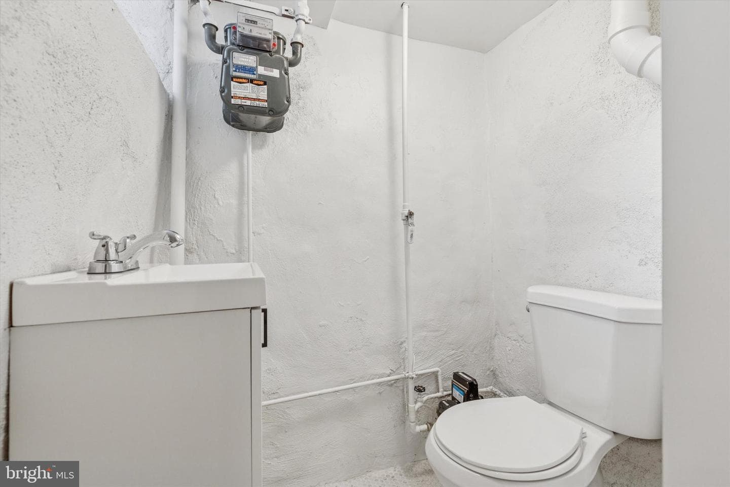 7945 Limekiln Pike photo 23