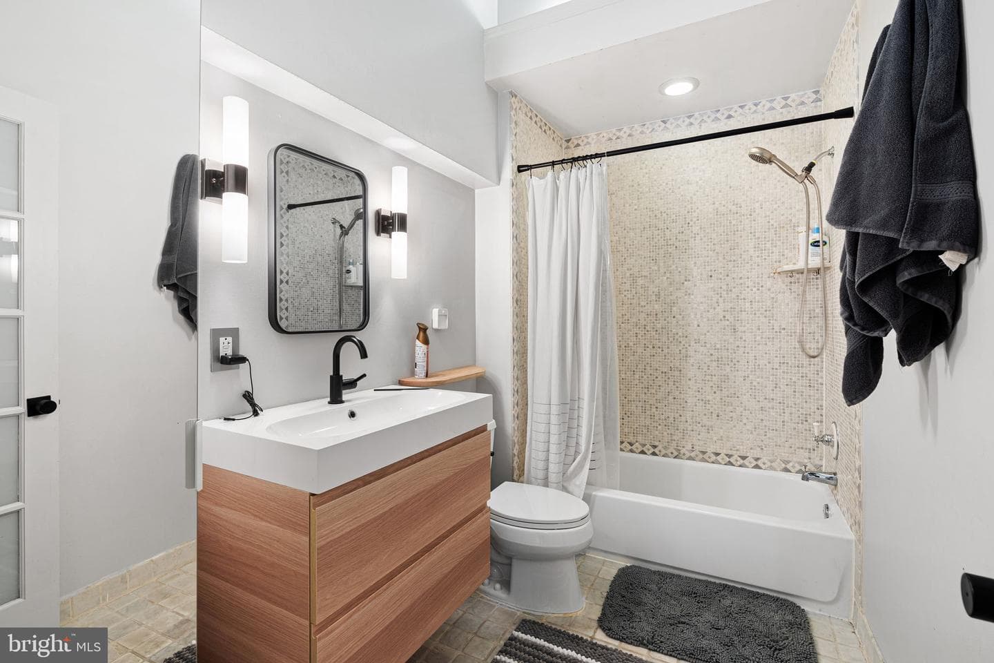 844 N 29th Street #104 photo 14