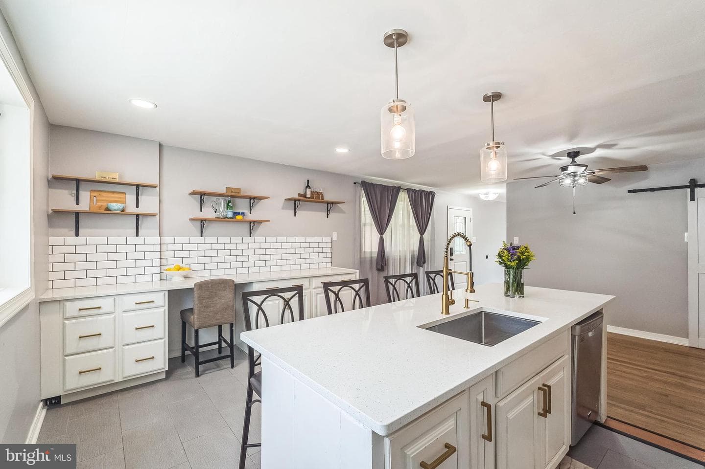 7448 Hill Road photo 11