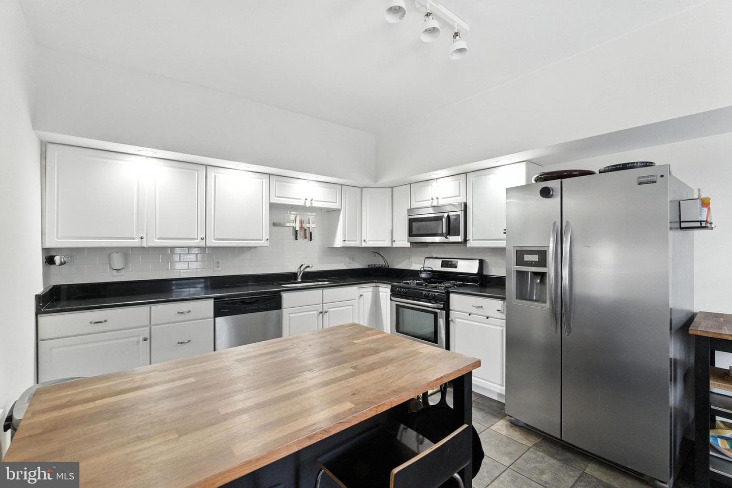 4200 Pechin Street photo 13