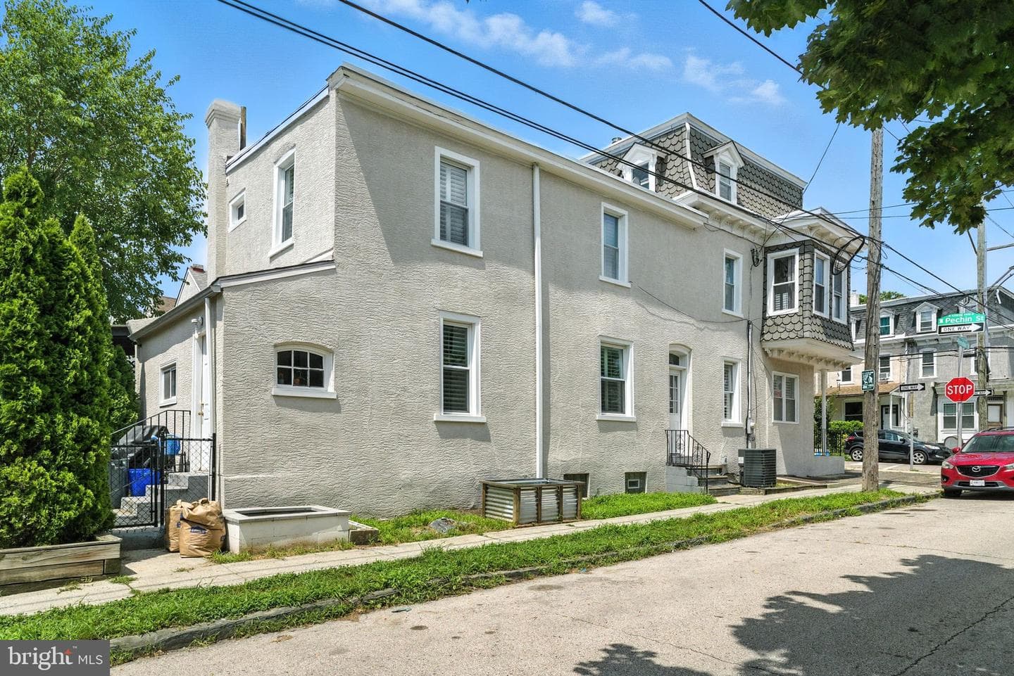 4200 Pechin Street photo 3
