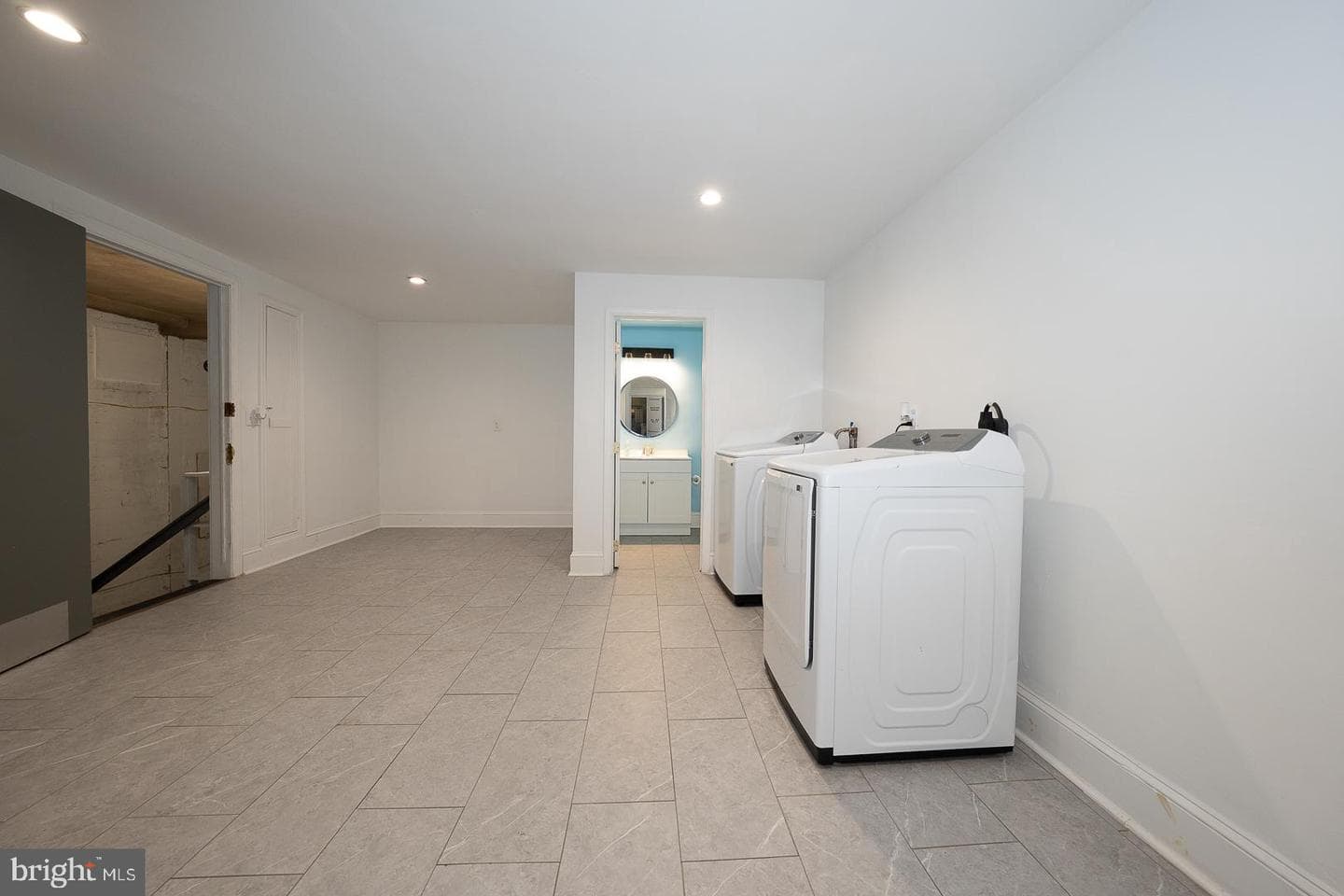 6640 Lincoln Drive photo 10