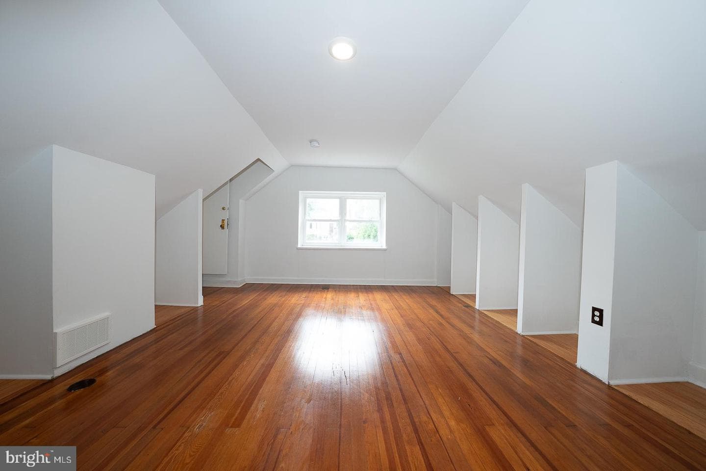 6640 Lincoln Drive photo 16