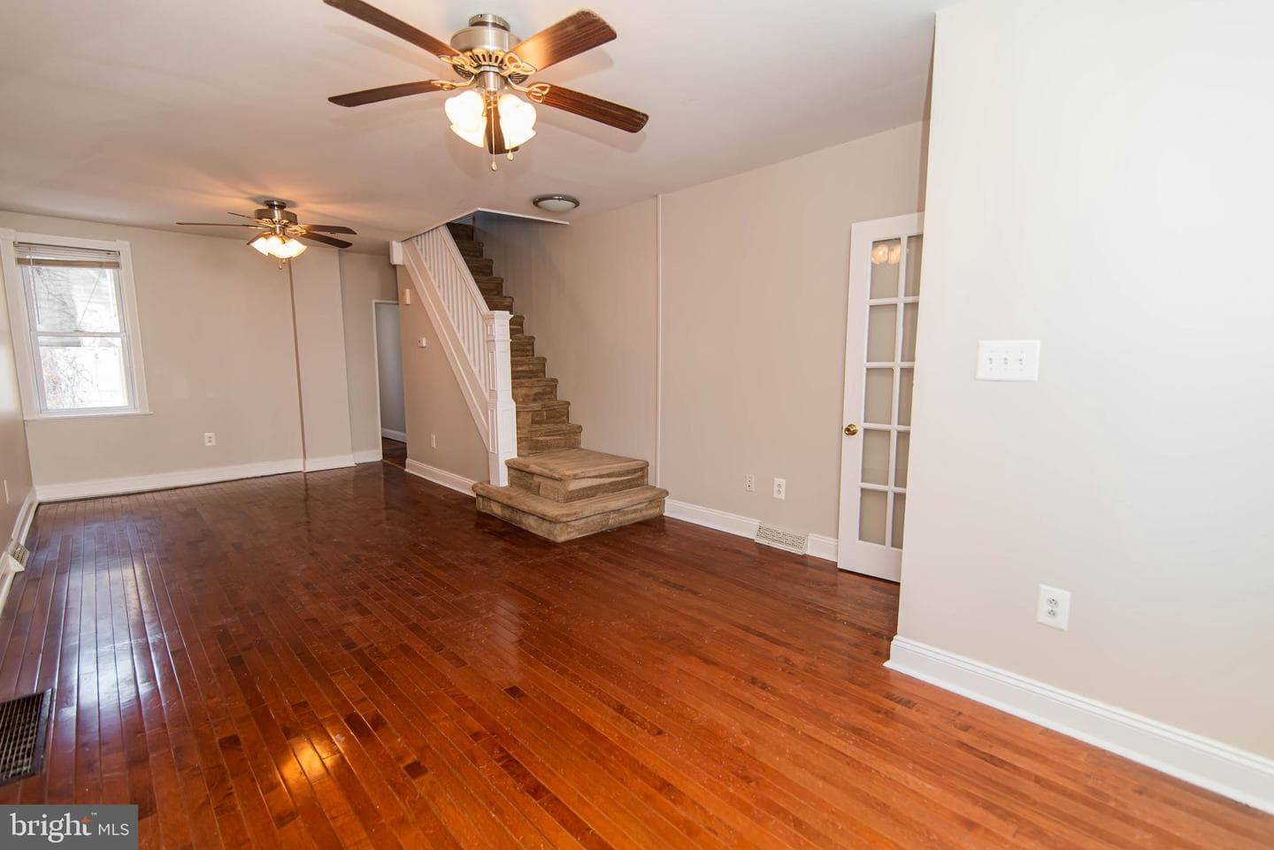 2553 Sepviva Street photo 6