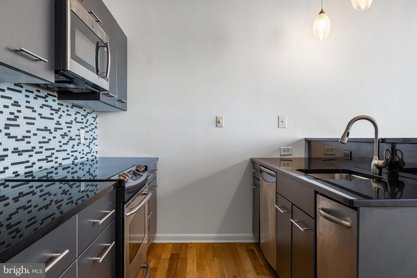 2200 Arch Street #716 photo 6