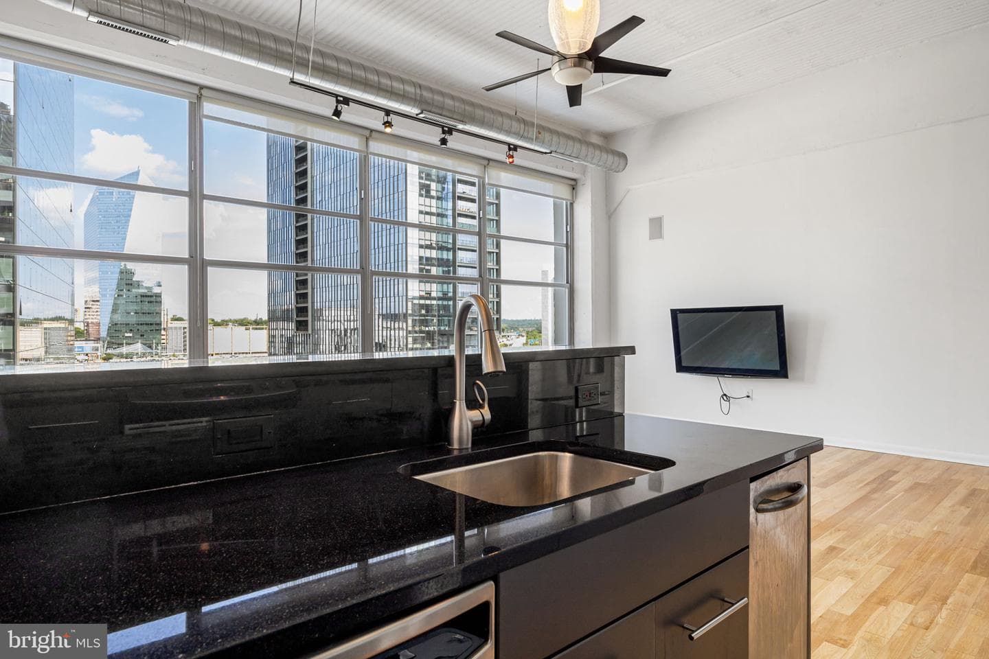 2200 Arch Street #716 photo 8