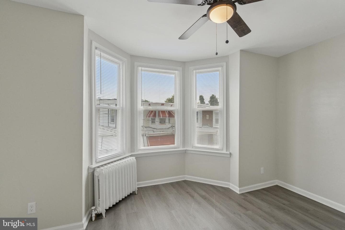2938 N Bailey Street photo 12