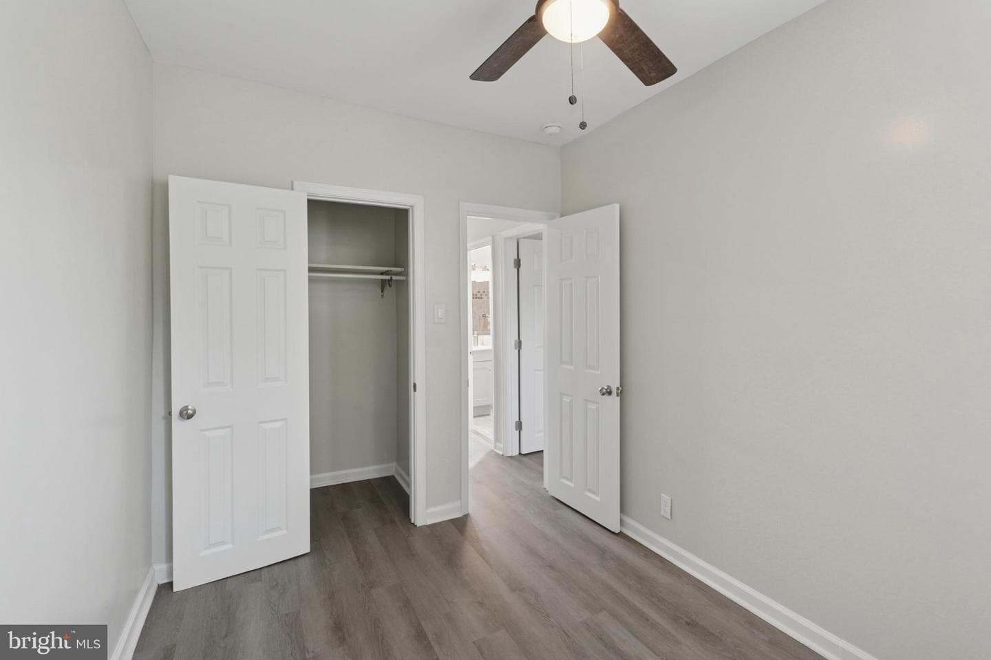 2938 N Bailey Street photo 23