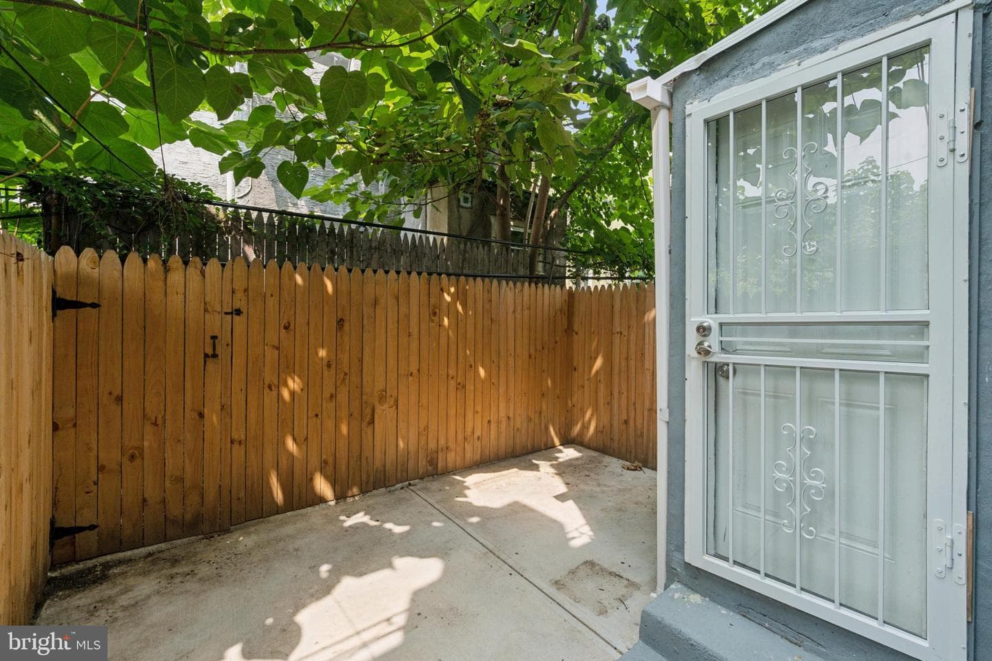 2938 N Bailey Street photo 24