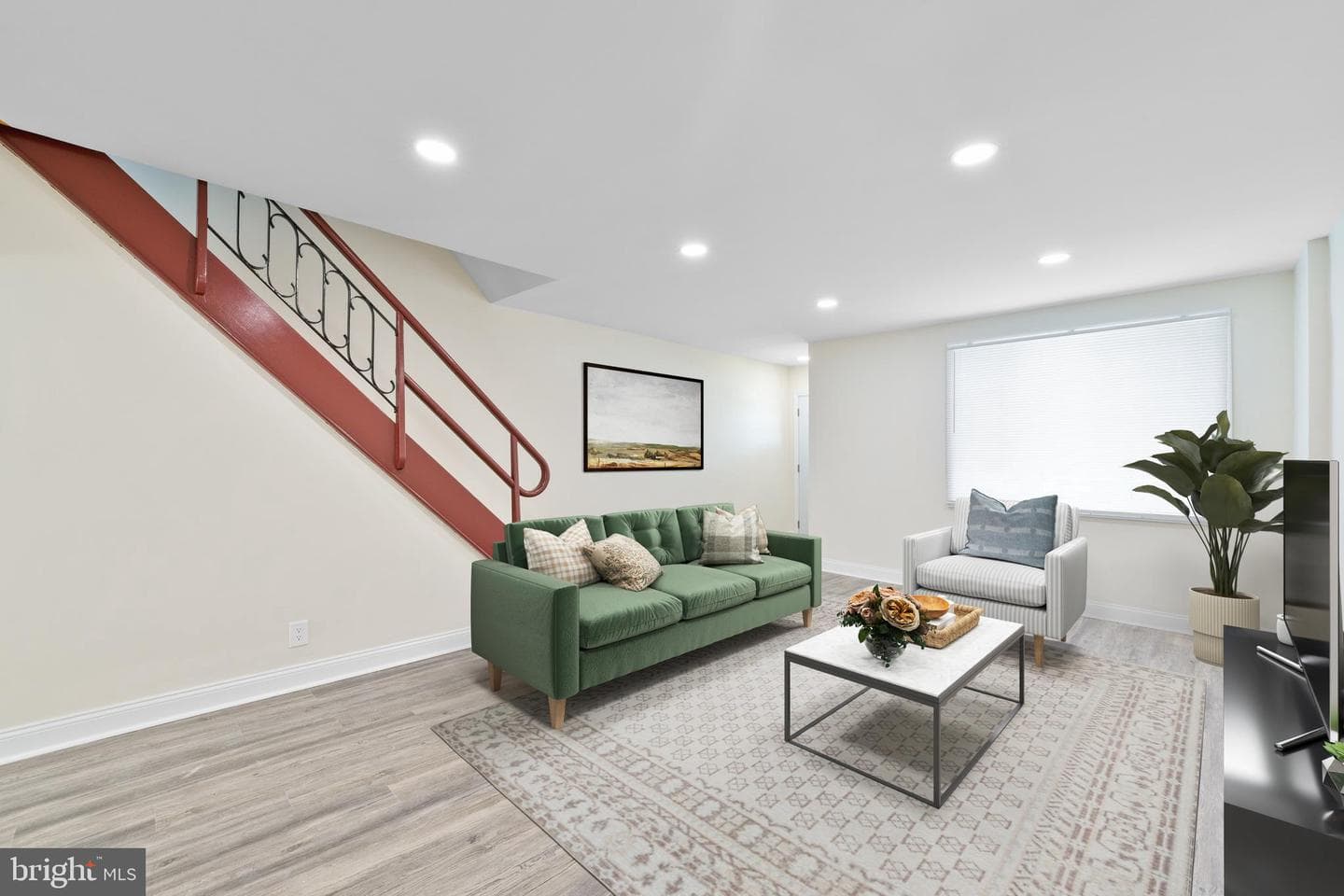 2712 Knorr Street photo 5