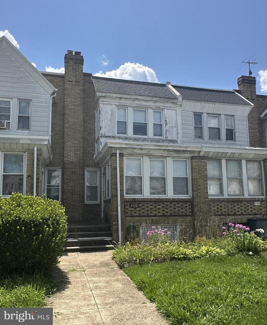 3438 Saint Vincent Street photo 2