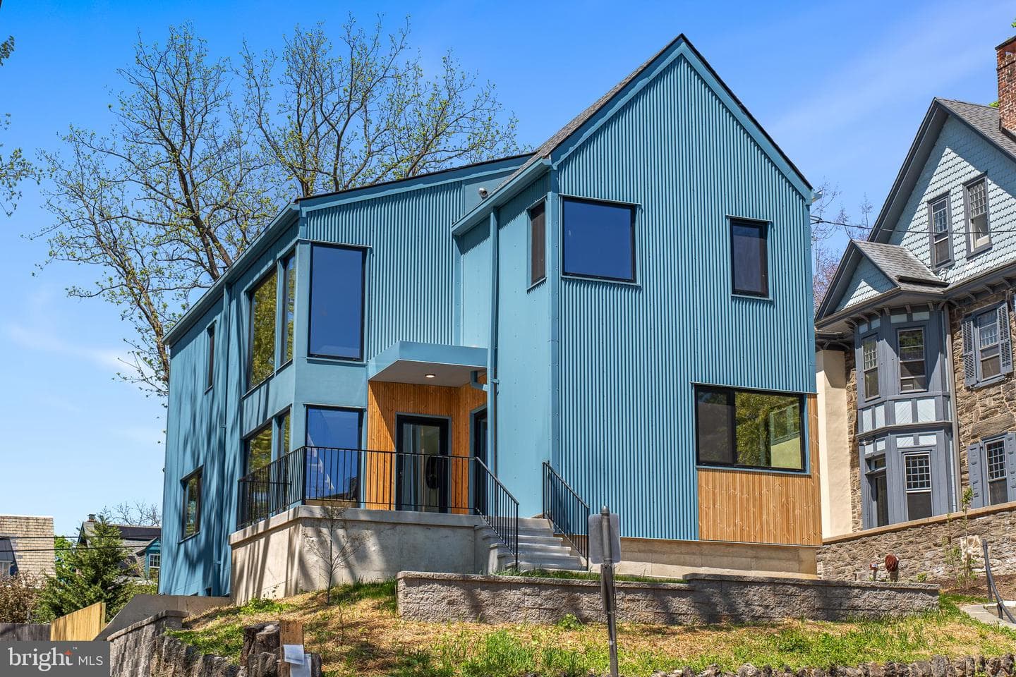 139 W Mount Pleasant Avenue, Philadelphia